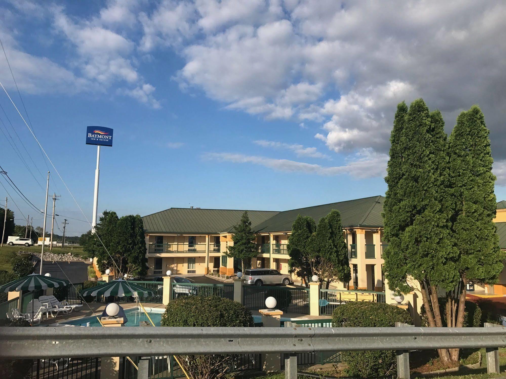 Baymont By Wyndham Cave City Bagian luar foto